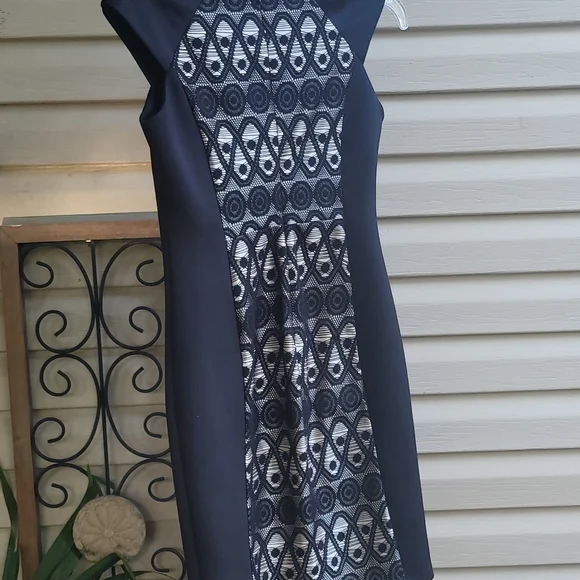 Enfocus sleevless dress - Picture 6 of 6